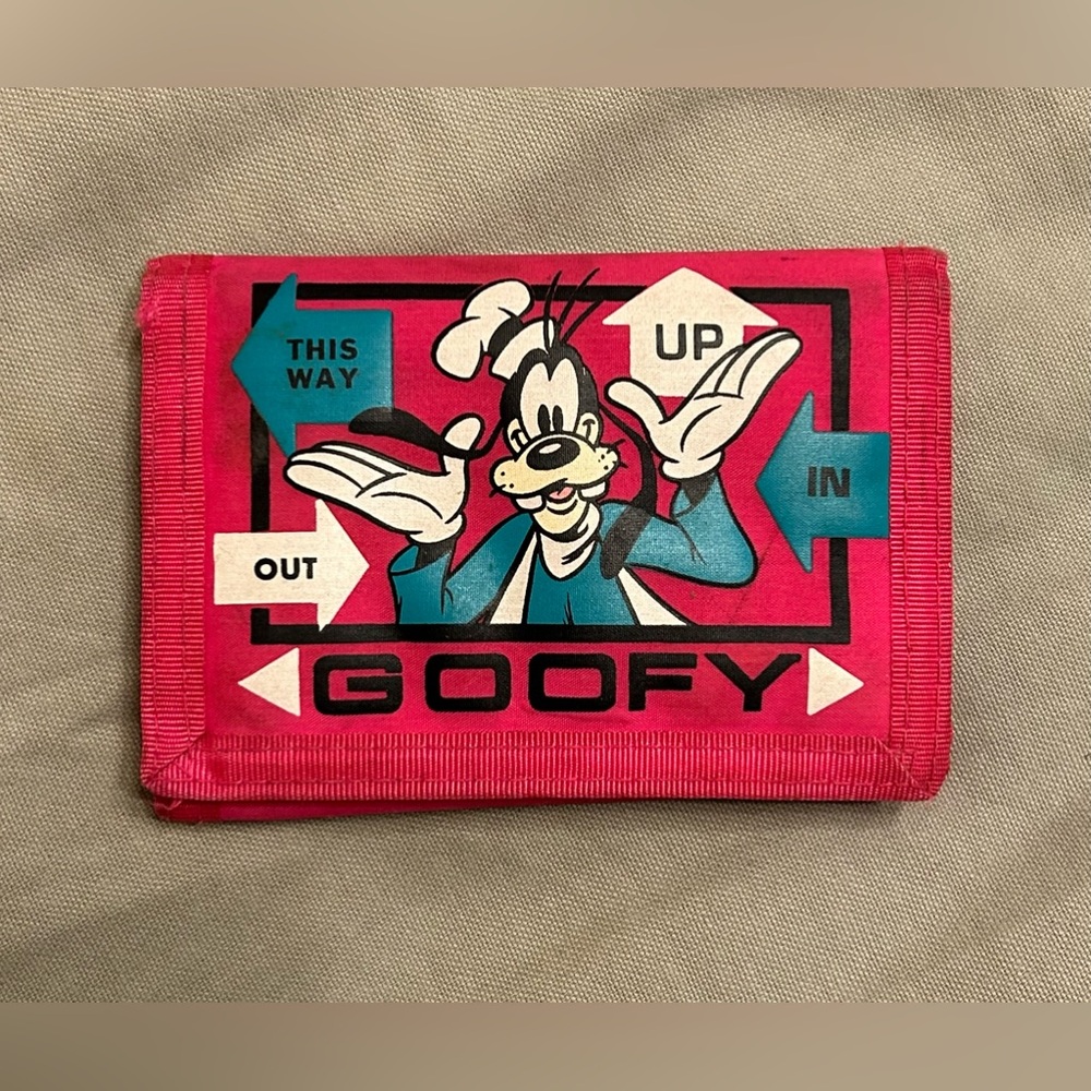 Vintage 90s Disney Goofy Boy’s Velcro Wallet